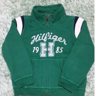 トミーヒルフィガー(TOMMY HILFIGER)の値下げ　TOMMY HlLFlGER  3T (Tシャツ/カットソー)