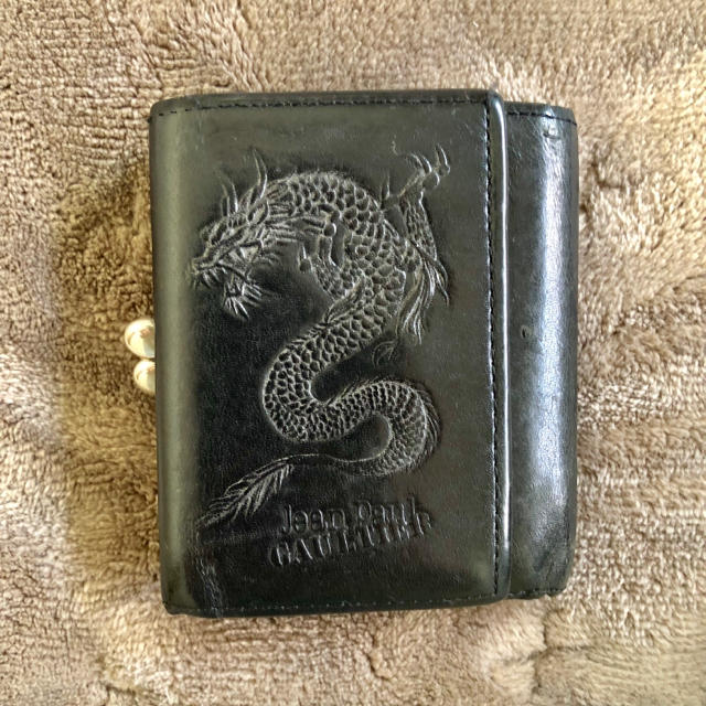 Jean-Paul GAULTIER(ジャンポールゴルチエ)のジャンポールゴルチエ 龍柄 財布 レディースのファッション小物(財布)の商品写真
