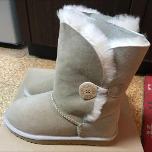 23日まで限定値下げ！！！！ UGG 新品 ムートン☆