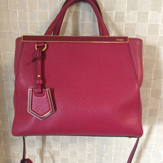 最終お値下げ FENDI トゥージュール-
