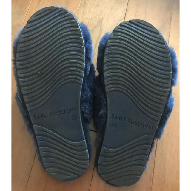 EMU(エミュー)のEMU FUR SANDALS  レディースの靴/シューズ(サンダル)の商品写真