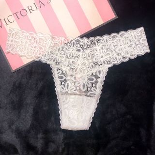 ヴィクトリアズシークレット(Victoria's Secret)のリンゴ様専用♥︎Victoria's Secret♥︎Tバックショーツ 白レース(その他)