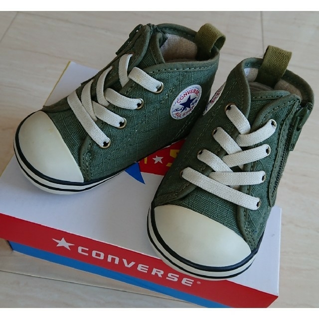 CONVERSE(コンバース)の☆未使用☆コンバースCONVERSE
ベビーオールスター
オリーブ
12.5cm キッズ/ベビー/マタニティのベビー靴/シューズ(~14cm)(スニーカー)の商品写真