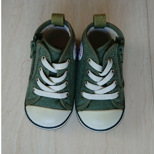 CONVERSE(コンバース)の☆未使用☆コンバースCONVERSE
ベビーオールスター
オリーブ
12.5cm キッズ/ベビー/マタニティのベビー靴/シューズ(~14cm)(スニーカー)の商品写真