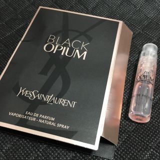 イヴサンローランボーテ(Yves Saint Laurent Beaute)のドキン様専用  イヴ・サンローラン  香水  ブラックオピウム  1.2ml(香水(女性用))