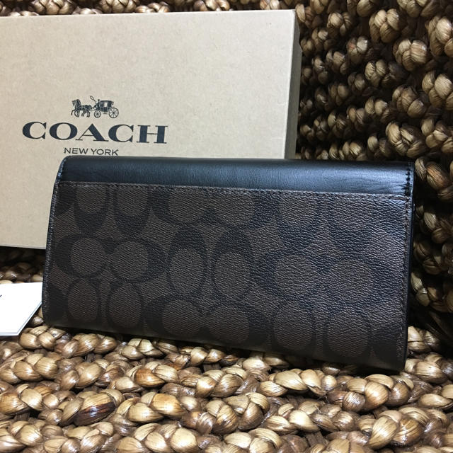 COACH(コーチ)の新品正規品 COACH シグネチャー長財布 レディースのファッション小物(財布)の商品写真