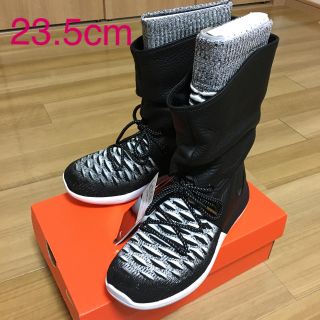 ナイキ(NIKE)の24,192円《新品》NIKE ローシ ツー  フライニット ブーツ(ブーツ)