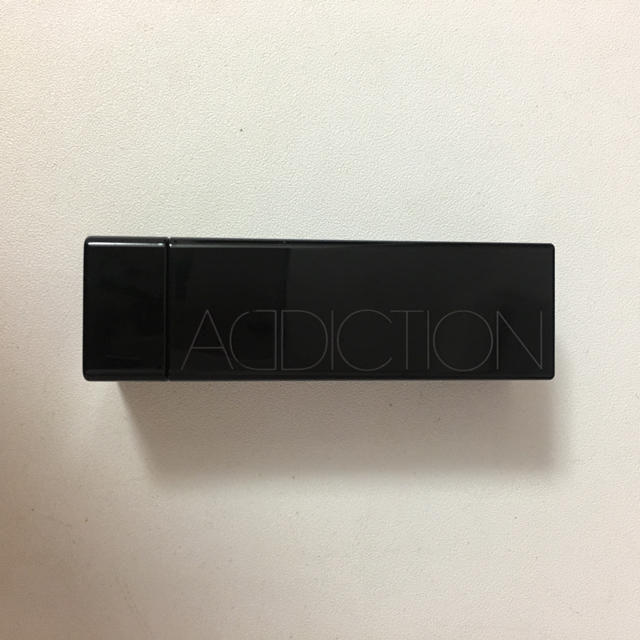 ADDICTION(アディクション)のADDICTION リップスティックシアー 004 コスメ/美容のベースメイク/化粧品(口紅)の商品写真