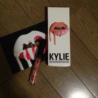 カイリーコスメティックス(Kylie Cosmetics)のKylie cosmetics Dirty Peach (口紅)