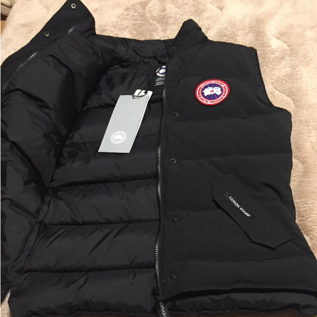 CANADA GOOSE(カナダグース)のカナダグース ベスト  レディースのジャケット/アウター(ダウンベスト)の商品写真