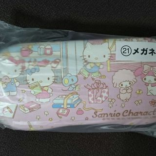 サンリオ(サンリオ)のサンリオ 　ラッピングペーパーシリーズ 　メガネケース　sanrio(サングラス/メガネ)