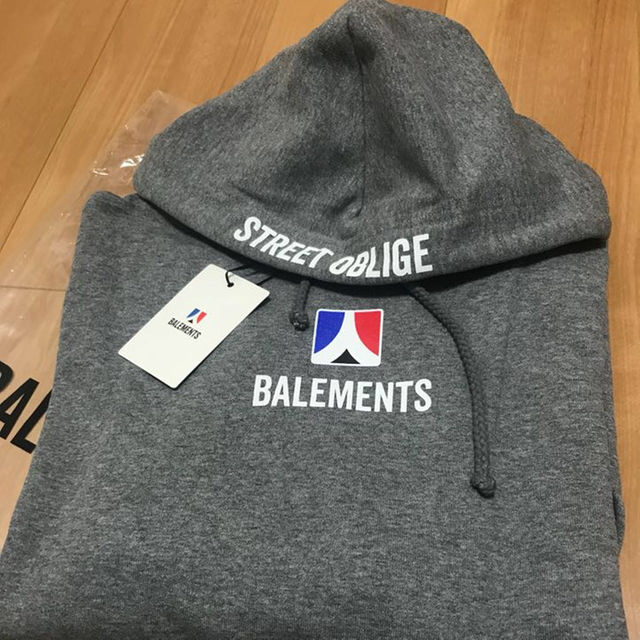 BALEMENTS バレモン パーカー Balenciaga Vetements