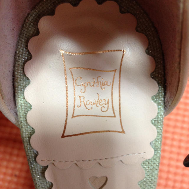 Cynthia Rowley(シンシアローリー)のCynthia リボンウェッジソール レディースの靴/シューズ(サンダル)の商品写真
