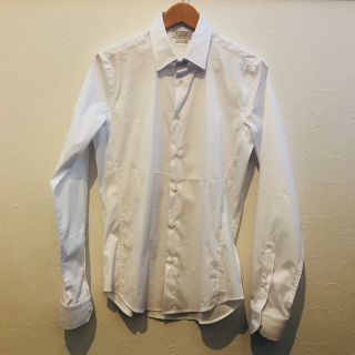 ザラ(ZARA)の定価4900円 ZARA man 長袖シャツ 白 スーパースリムフィット(シャツ)