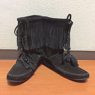 ミネトンカ(Minnetonka)のMINNETONKAミネトンカ 黒⭐️フレンジブーツ(ブーツ)