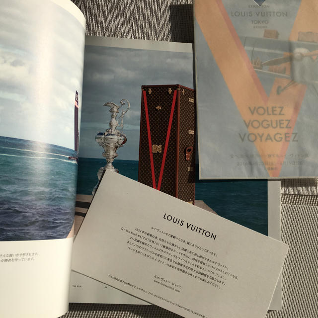 LOUIS VUITTON(ルイヴィトン)のルイビトン カタログ エンタメ/ホビーの雑誌(ファッション)の商品写真