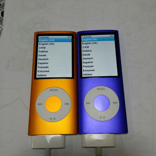 アップル(Apple)のipodp nano 4世代 2台セット(４GBと８GB)(ポータブルプレーヤー)