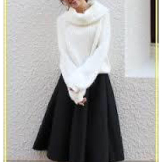 スローブイエナ(SLOBE IENA)のミコアメリ フレアスカート 黒(ひざ丈スカート)