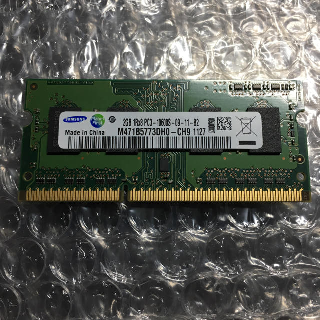 SAMSUNG(サムスン)のSamsung製 DDR3/PC3-10600 2G スマホ/家電/カメラのPC/タブレット(PCパーツ)の商品写真