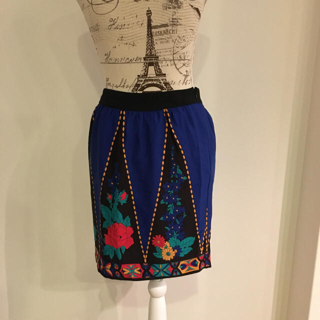 ROSE BUD(ローズバッド)のスカート レディースのスカート(ひざ丈スカート)の商品写真
