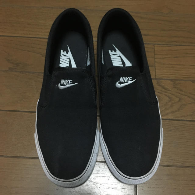 NIKE(ナイキ)のNIKE スリッポン 25.5cm レディースの靴/シューズ(スニーカー)の商品写真