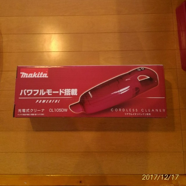 Makita(マキタ)の充電式クリーナー　マキタ　【未使用、送料込】 スマホ/家電/カメラの生活家電(掃除機)の商品写真