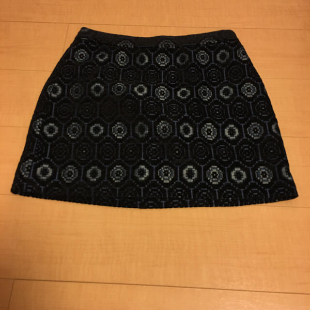 ZARA(ザラ)のZALA BASIC 未使用 台形スカート レディースのスカート(ミニスカート)の商品写真