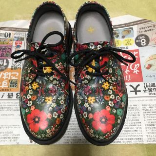 ドクターマーチン(Dr.Martens)の【送料込】Dr.Martens 花柄 UK4(その他)