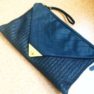 ワンウェイ(one*way)のストロー素材×ブラッククラッチbag☆(クラッチバッグ)