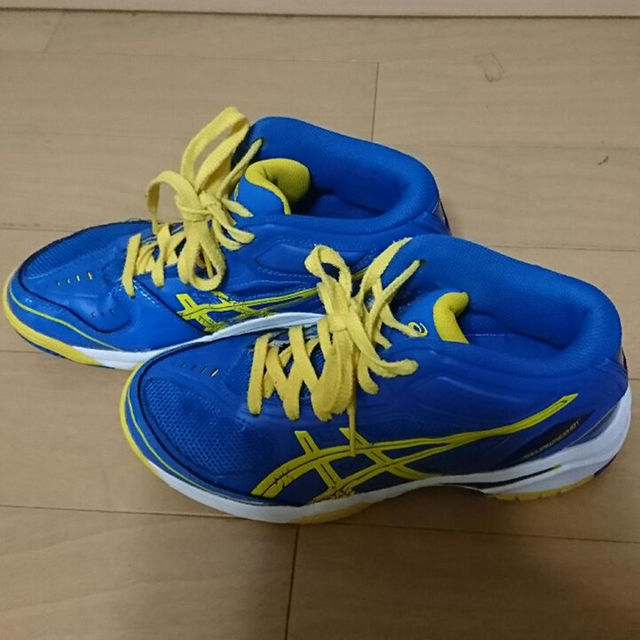 asics(アシックス)のぼーいずマミー様専用 バッシュ アシックス スポーツ/アウトドアのスポーツ/アウトドア その他(バスケットボール)の商品写真