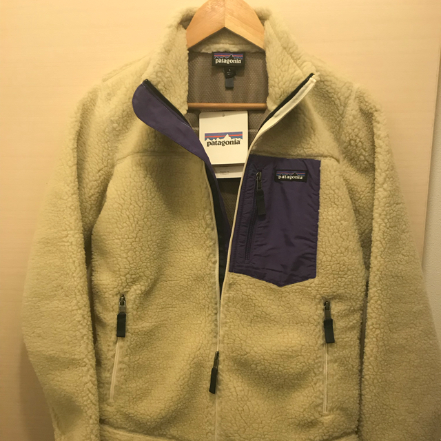 patagonia(パタゴニア)のやまたん様専用新品patagonia パタゴニア レトロxジャケットナチュラル レディースのジャケット/アウター(ブルゾン)の商品写真