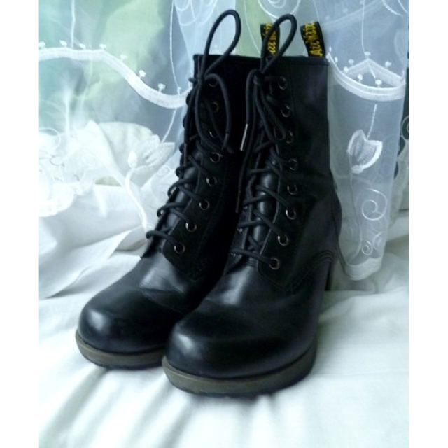 最終値下げドクターマーチン Dr.Martens Diva Darcie UK5