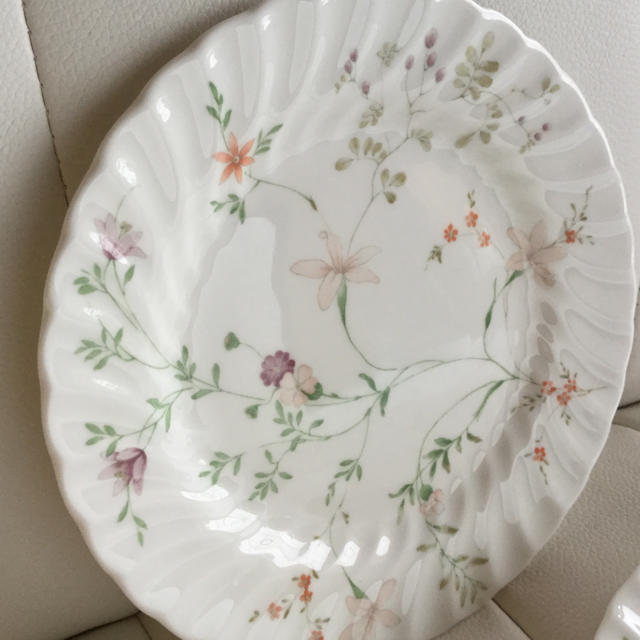 Wedgwood ウェッジウッド ケーキ皿 17センチの通販 By Holly Night ウェッジウッドならラクマ