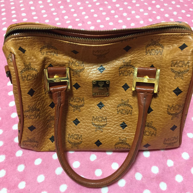 MCM(エムシーエム)のMCM★ショルダー付きバック レディースのバッグ(ショルダーバッグ)の商品写真