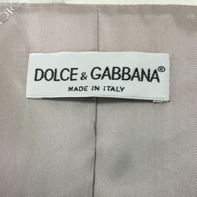 DOLCE&GABBANA(ドルチェアンドガッバーナ)の☆美品☆ドルチェ＆ガッバーナ シルバー刺繍スカートスーツ レディースのフォーマル/ドレス(スーツ)の商品写真