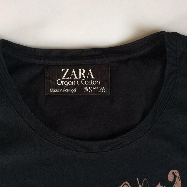 ZARA(ザラ)のZARA 黒 ロゴＴシャツ SALE❗️ レディースのトップス(Tシャツ(半袖/袖なし))の商品写真