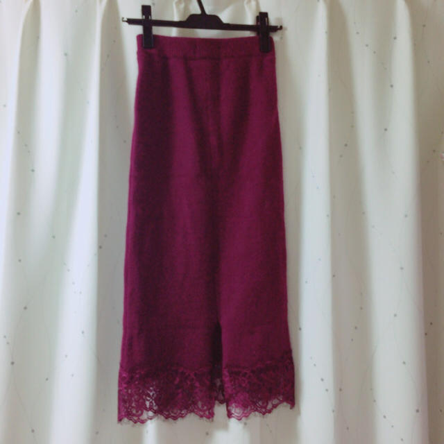 REDYAZEL(レディアゼル)のREDYAZEL ニット裾レーススカート ビスチェセット レディースのスカート(ロングスカート)の商品写真
