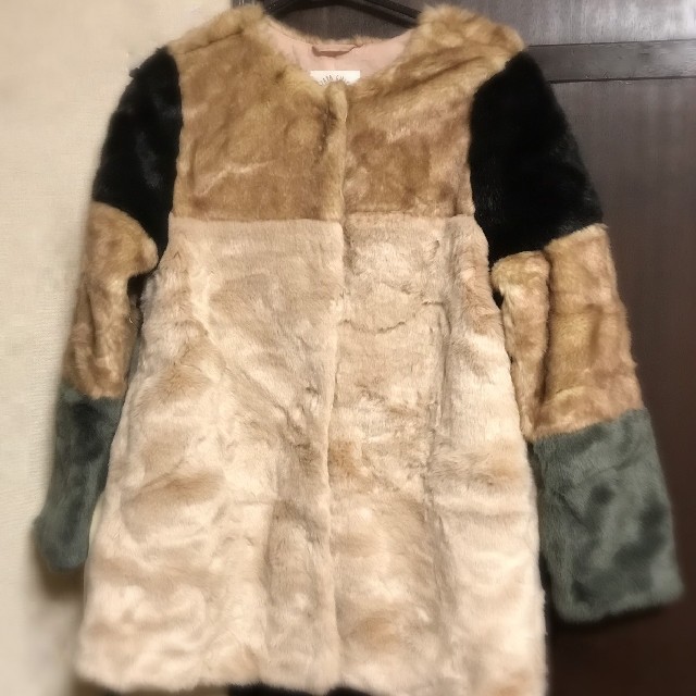 ZARA KIDS(ザラキッズ)のお値下げ 美品 ZARA kidsファーコート♡
 レディースのジャケット/アウター(毛皮/ファーコート)の商品写真