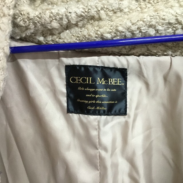 CECIL McBEE(セシルマクビー)の★早い者勝ちSALE！★大人気モコモコアウタ― レディースのジャケット/アウター(毛皮/ファーコート)の商品写真