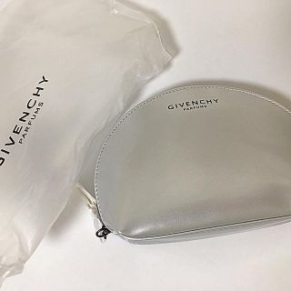 ジバンシィ(GIVENCHY)の★GIVANCHY★(ポーチ)