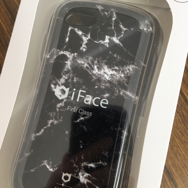 iPhone(アイフォーン)のiFace 正規品 マーブル 大理石 白 黒 iPhone7/8用 スマホ/家電/カメラのスマホアクセサリー(iPhoneケース)の商品写真