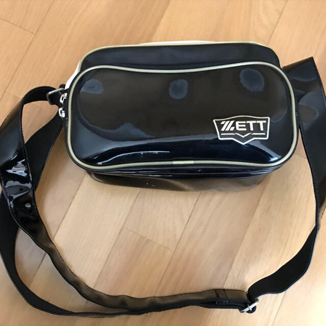 ZETT(ゼット)のZETTショルダーバッグ レディースのバッグ(ショルダーバッグ)の商品写真