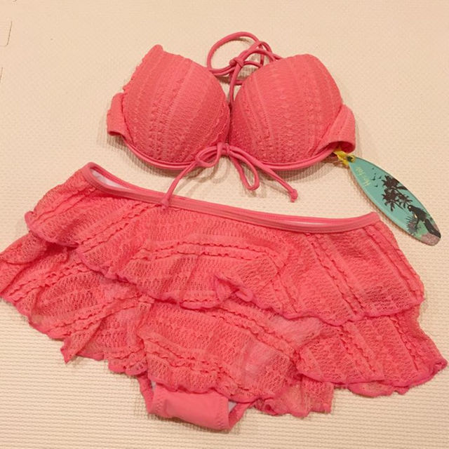 美品 ビキニ ピンク色 Mサイズ レディースの水着/浴衣(水着)の商品写真