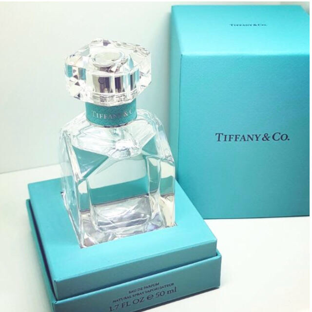 Tiffany & Co.(ティファニー)の新品未開封 TIFFANY & CO. 新作オー ド パルファム 香水 50ml コスメ/美容の香水(香水(女性用))の商品写真