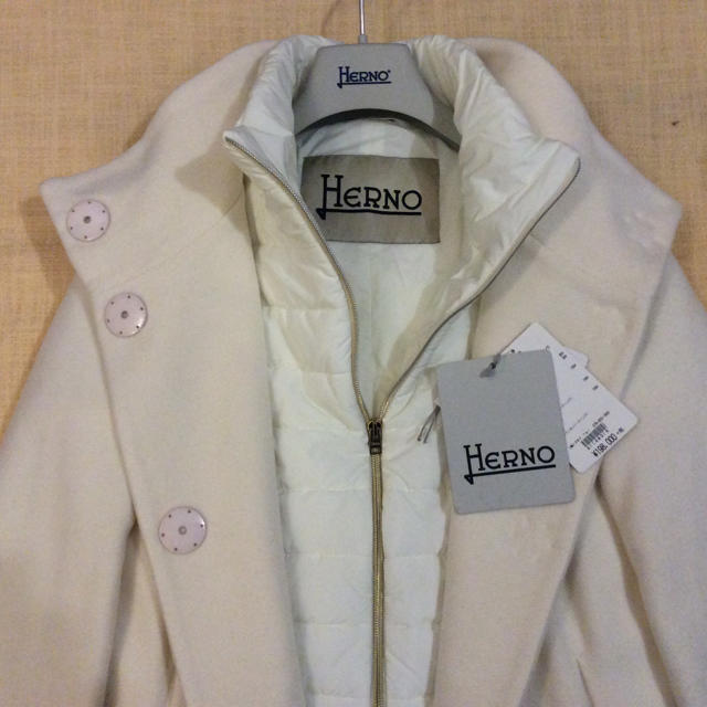 HERNO(ヘルノ)のHERNO ヘルノ☆ライナー付きウールコート☆新品 レディースのジャケット/アウター(ダウンコート)の商品写真