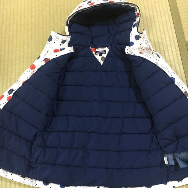 TOMMY HILFIGER(トミーヒルフィガー)の★超美品★トミーヒルフィガー 中ダウン コート 120 キッズ/ベビー/マタニティのキッズ服男の子用(90cm~)(ジャケット/上着)の商品写真