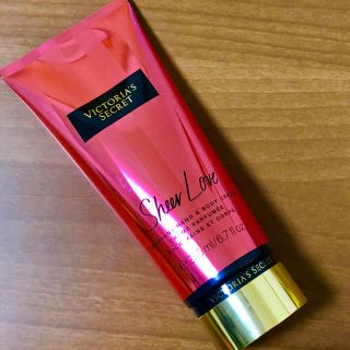 ヴィクトリアズシークレット(Victoria's Secret)のdrinx様専用【to drinx】Victoria's Secret  2つ(ボディクリーム)