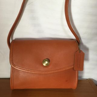 COACH(バッグ ・ オレンジ/橙色系)のフリマアイテム一覧 COACH(バッグ ・ オレンジ/橙色系)のフリマアイテム一覧