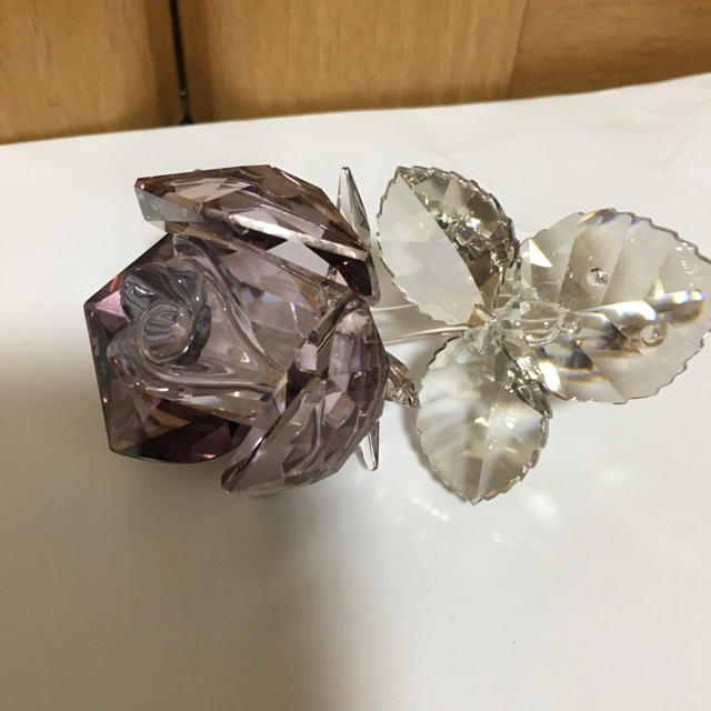 SWAROVSKI(スワロフスキー)のスワロフスキー バラの置物 エンタメ/ホビーの美術品/アンティーク(ガラス)の商品写真