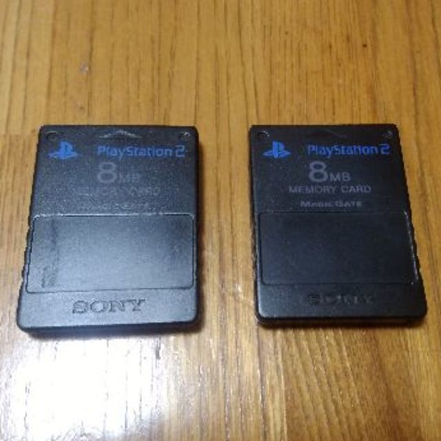 PlayStation2(プレイステーション2)の【PS2】プレイステーション2用メモリーカード2枚セット エンタメ/ホビーのゲームソフト/ゲーム機本体(家庭用ゲーム機本体)の商品写真